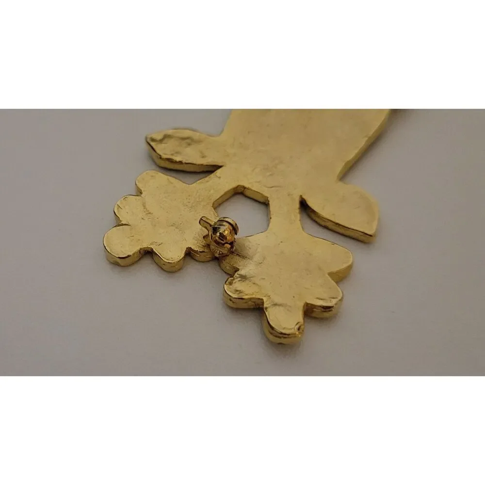 Festive Gold Tone Enameled Brown Reindeer Pin White Antlers Red Bow